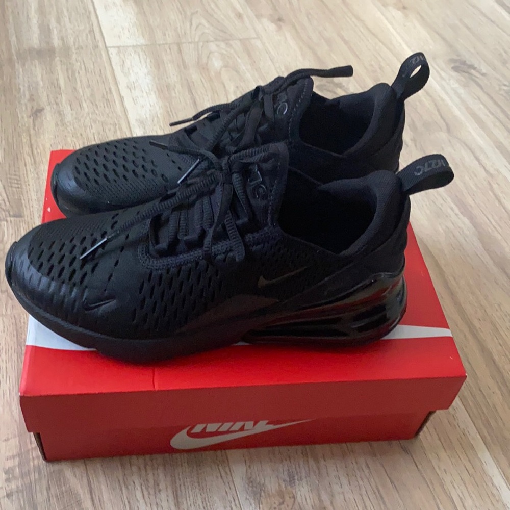 Never worn